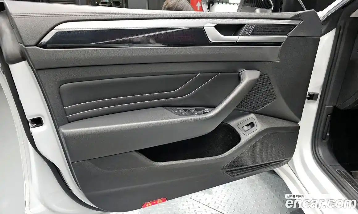 Volkswagen Arteon 2023 2.0 автомат (гидро), фото 14