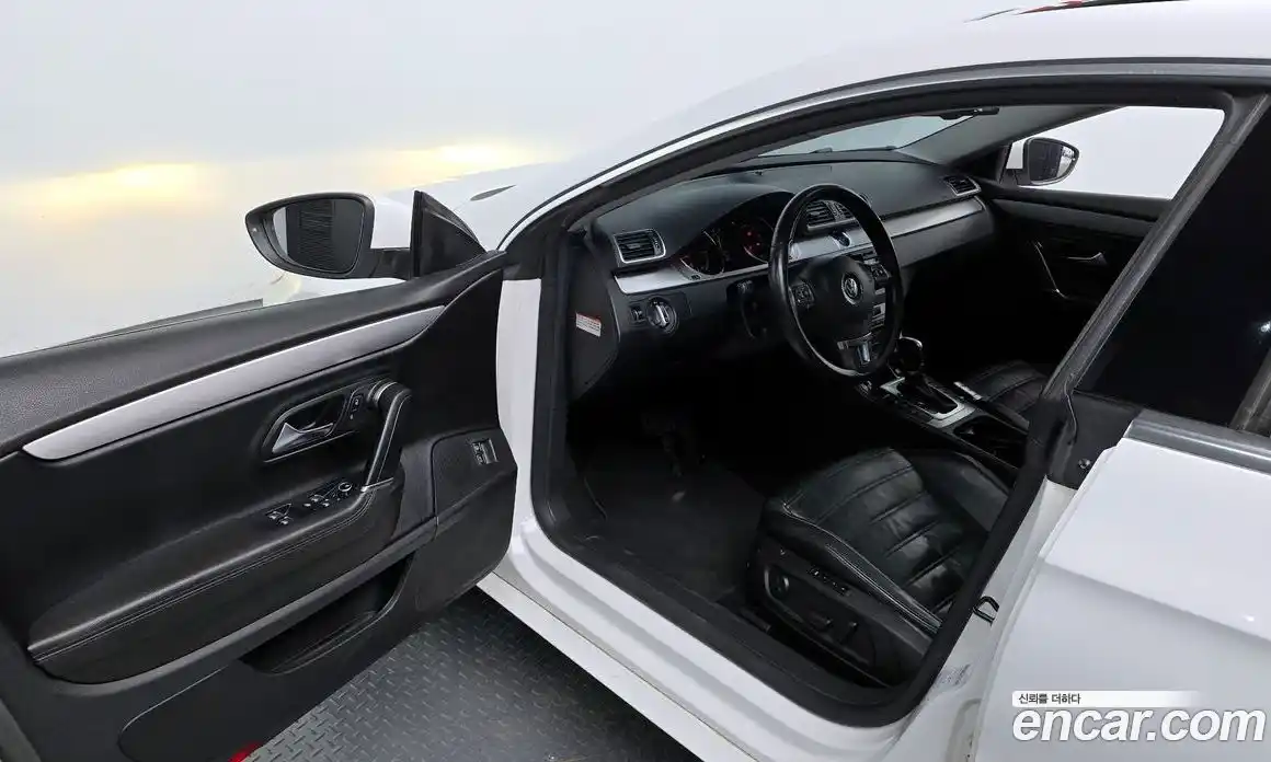 Volkswagen CC 2011 2.0 автомат (гидро), фото 13