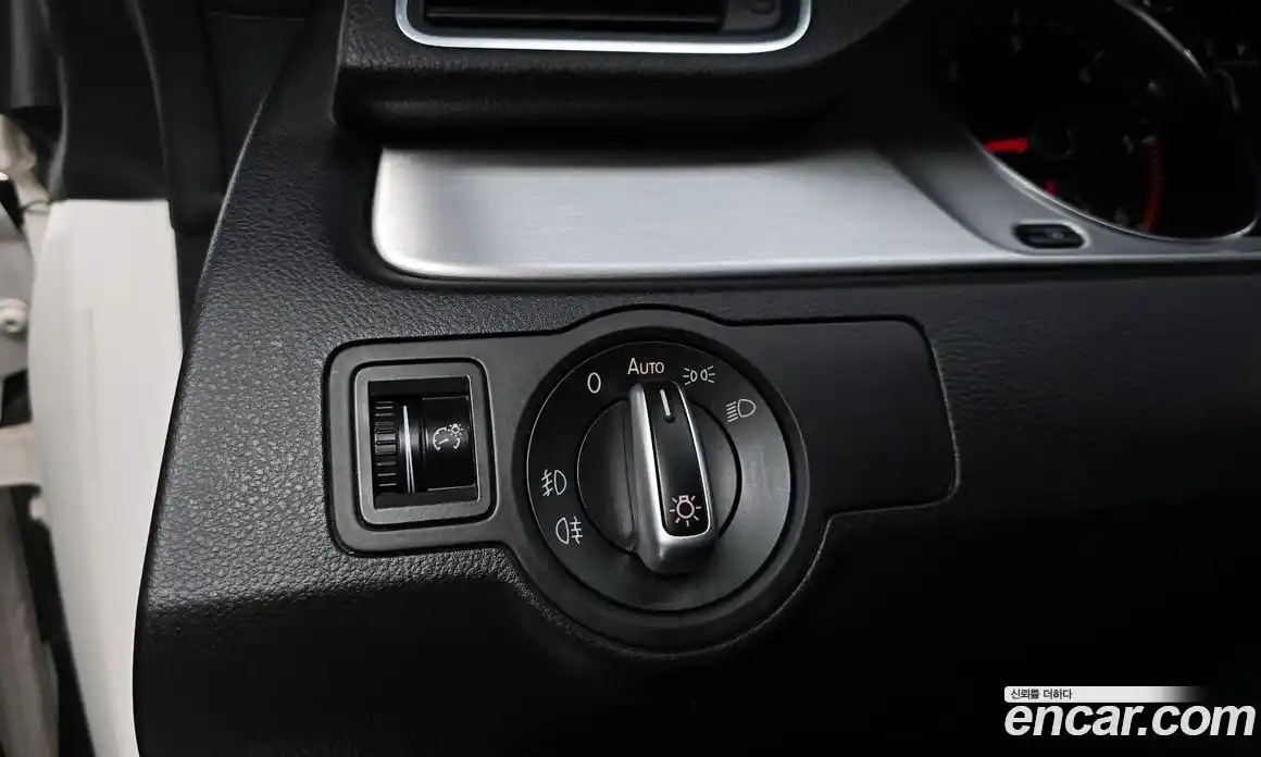 Volkswagen CC 2011 2.0 автомат (гидро), фото 28