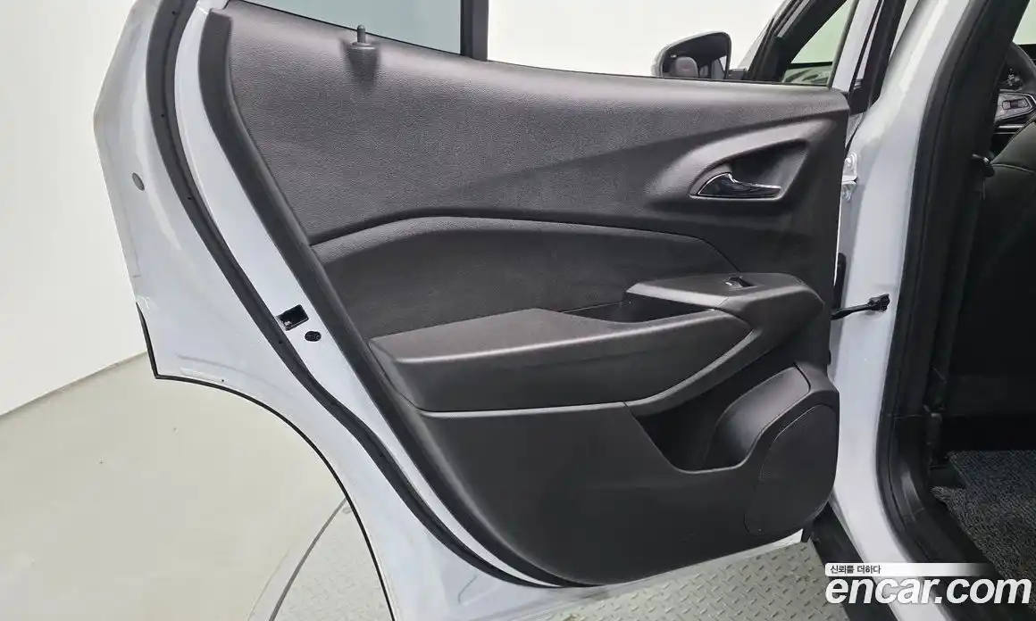 Chevrolet Trax 2023 1.2 автомат (гидро), фото 15