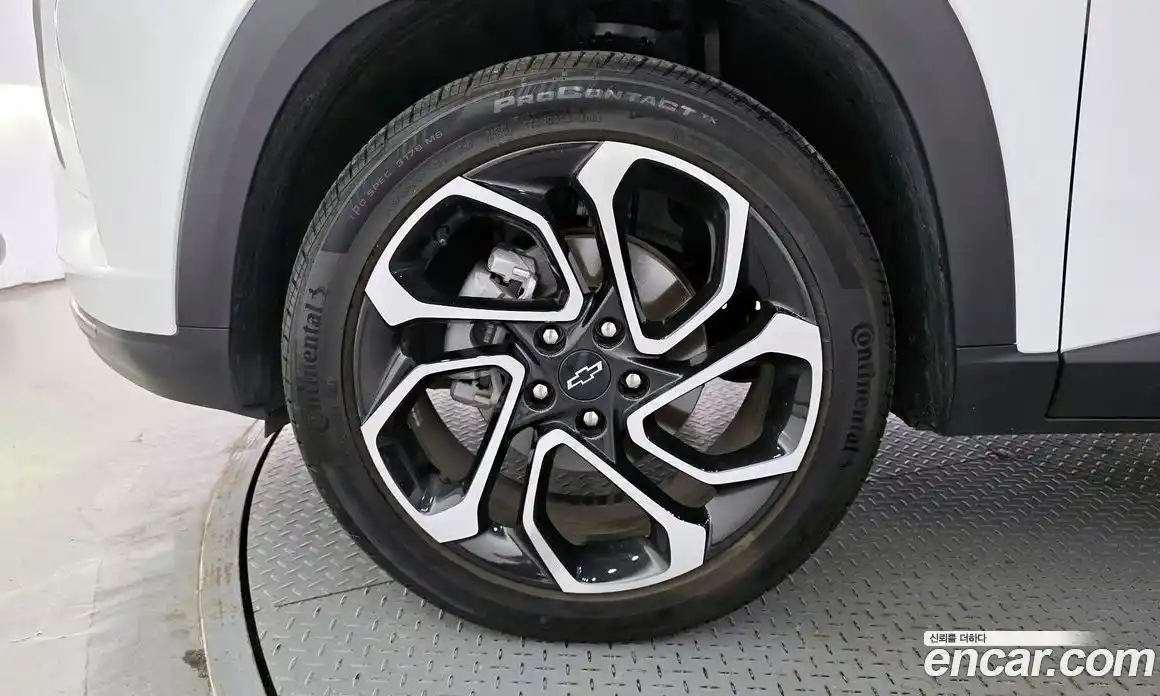 Chevrolet Trax 2023 1.2 автомат (гидро), фото 5