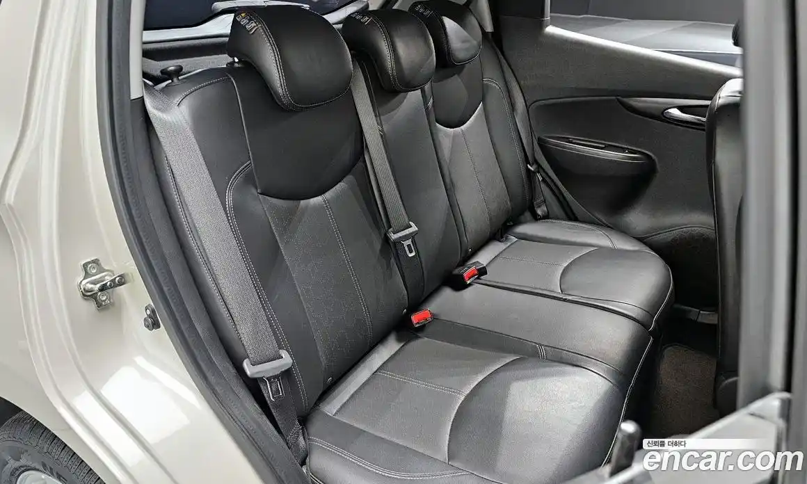 Chevrolet Spark 2016 1.0 автомат (гидро), фото 18