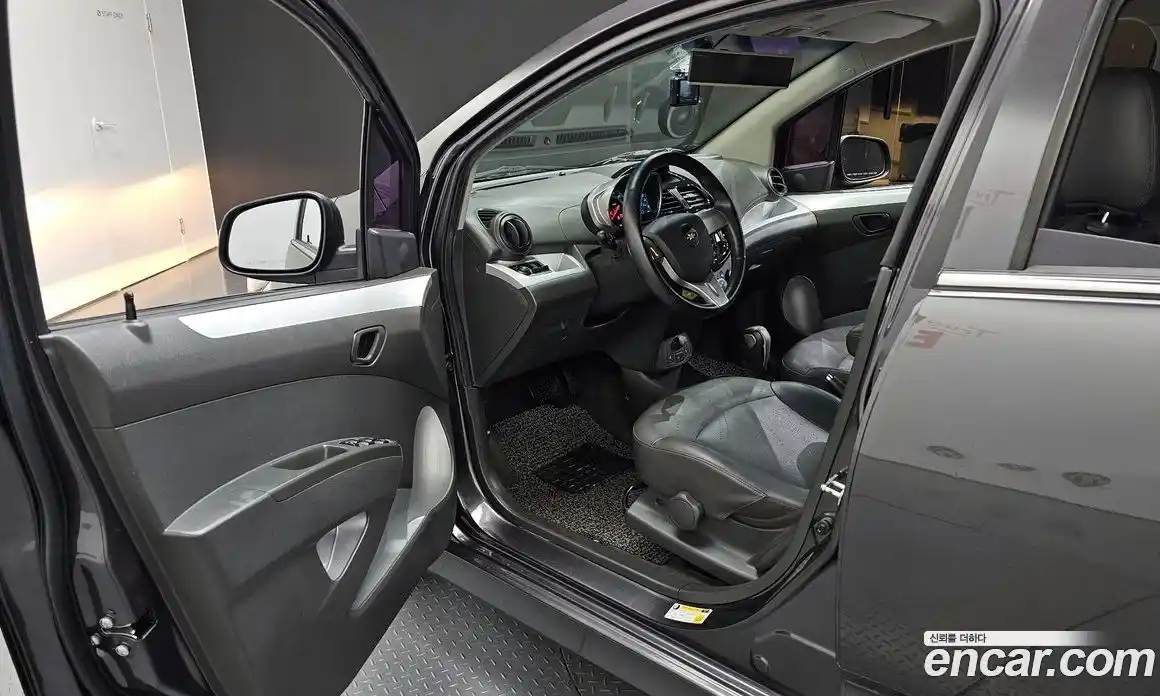 Chevrolet Spark 2015 1.0 автомат (гидро), фото 13