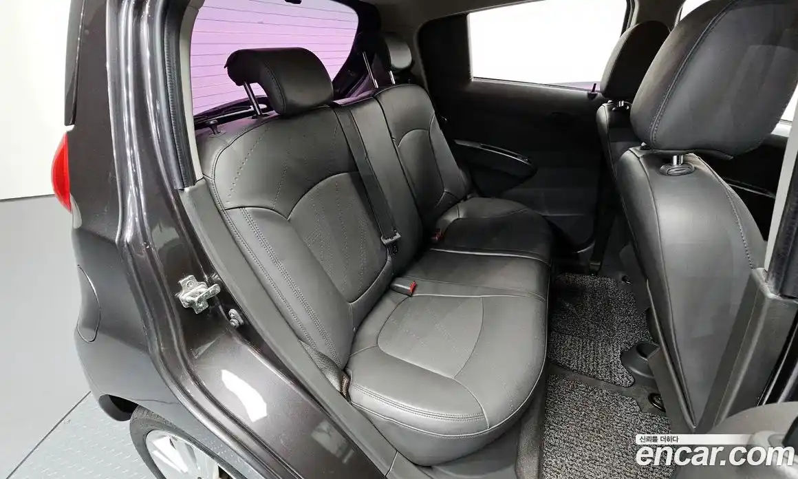 Chevrolet Spark 2015 1.0 автомат (гидро), фото 17