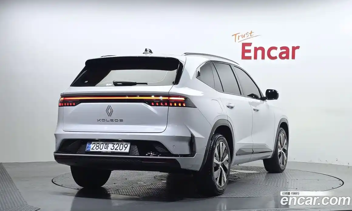 Renault Grand Koleos 2024 2.0 гидро, фото 2
