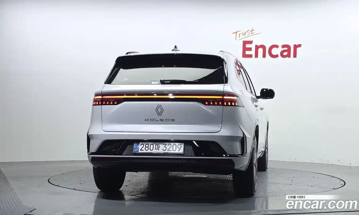 Renault Grand Koleos 2024 2.0 гидро, фото 4