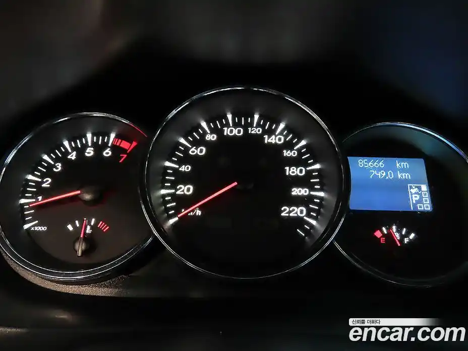 Renault SM3 2010 1.6 гидро, фото 8