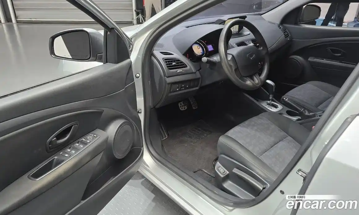 Renault SM3 2013 1.6 гидро, фото 10