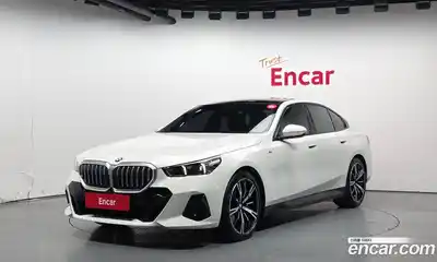 BMW 5 серия, 2025, 14 569 км
