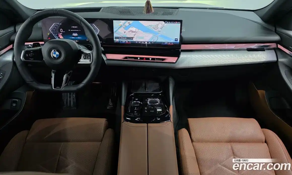 BMW 5 серия 2025 2.0 автомат (гидро), фото 7