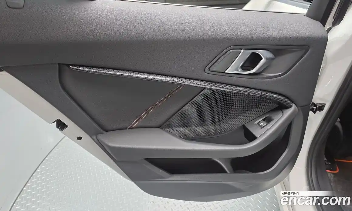 BMW 1 серия 2020 2.0 автомат (гидро), фото 15