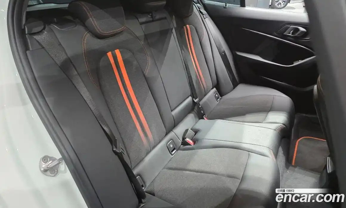 BMW 1 серия 2020 2.0 автомат (гидро), фото 17