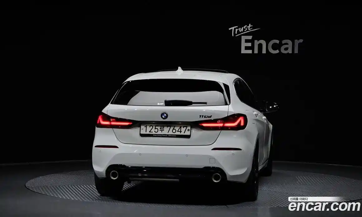 BMW 1 серия 2020 2.0 автомат (гидро), фото 4