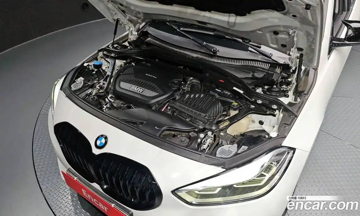 BMW 1 серия 2020 2.0 автомат (гидро), фото 6