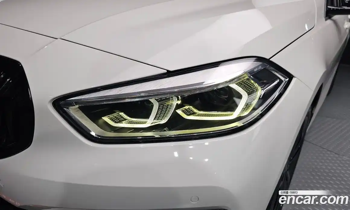 BMW 1 серия 2020 2.0 автомат (гидро), фото 8