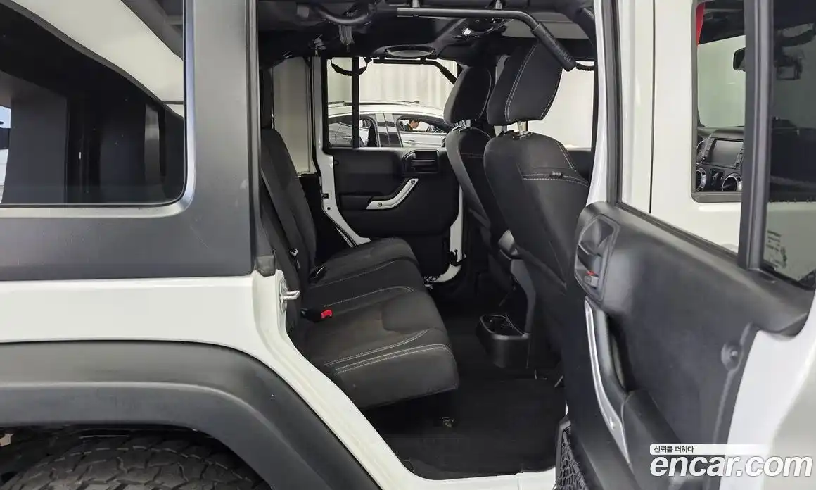 Jeep Wrangler 2016 3.6 автомат (гидро), фото 12