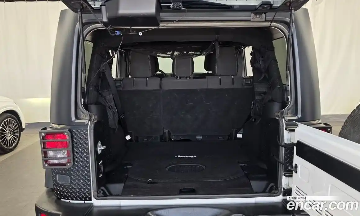 Jeep Wrangler 2016 3.6 автомат (гидро), фото 20