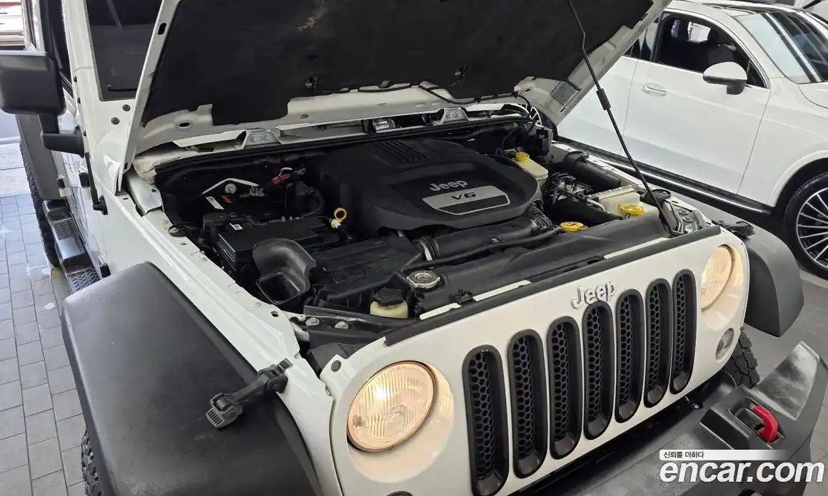 Jeep Wrangler 2016 3.6 автомат (гидро), фото 6