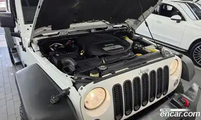 Jeep Wrangler 2016 3.6 автомат (гидро), миниатюра 6