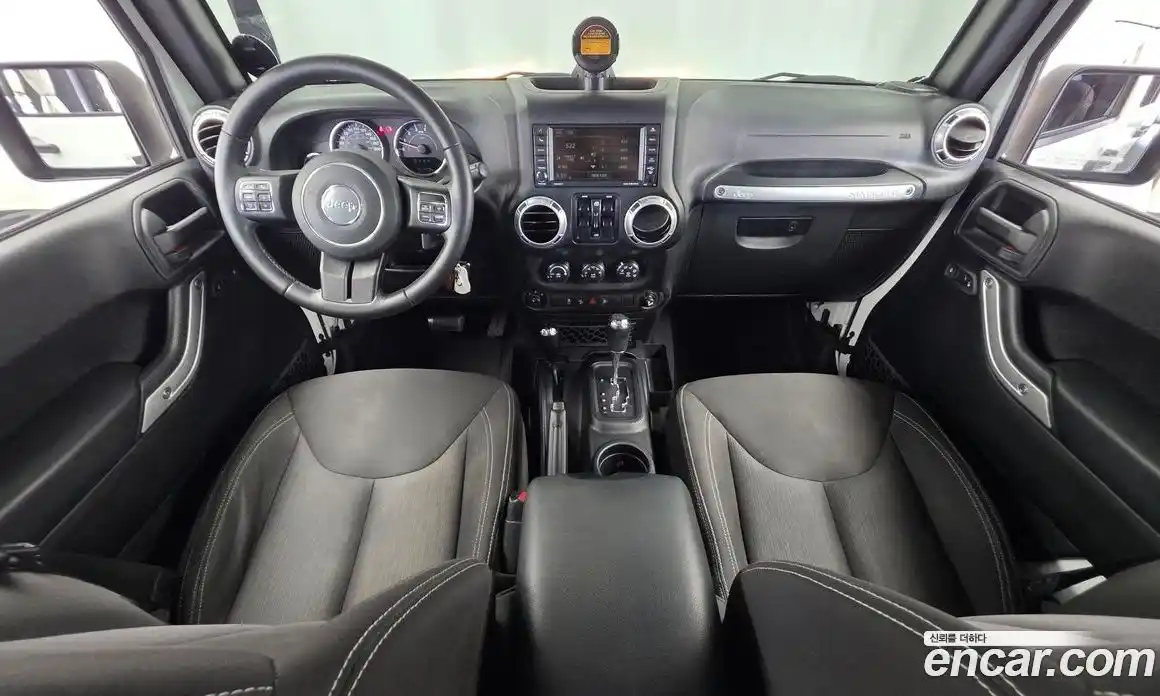 Jeep Wrangler 2016 3.6 автомат (гидро), фото 7