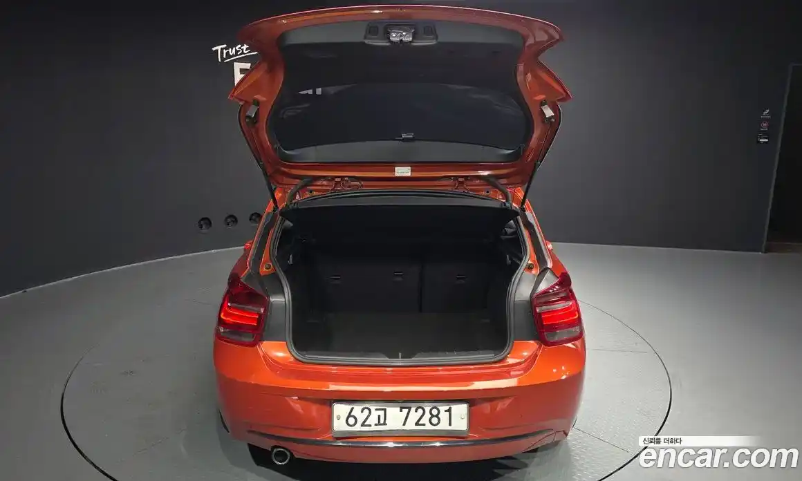 BMW 1 серия 2015 2.0 автомат (гидро), фото 20