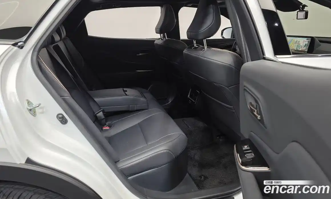 Toyota Crown 2024 2.5 гидро, фото 18