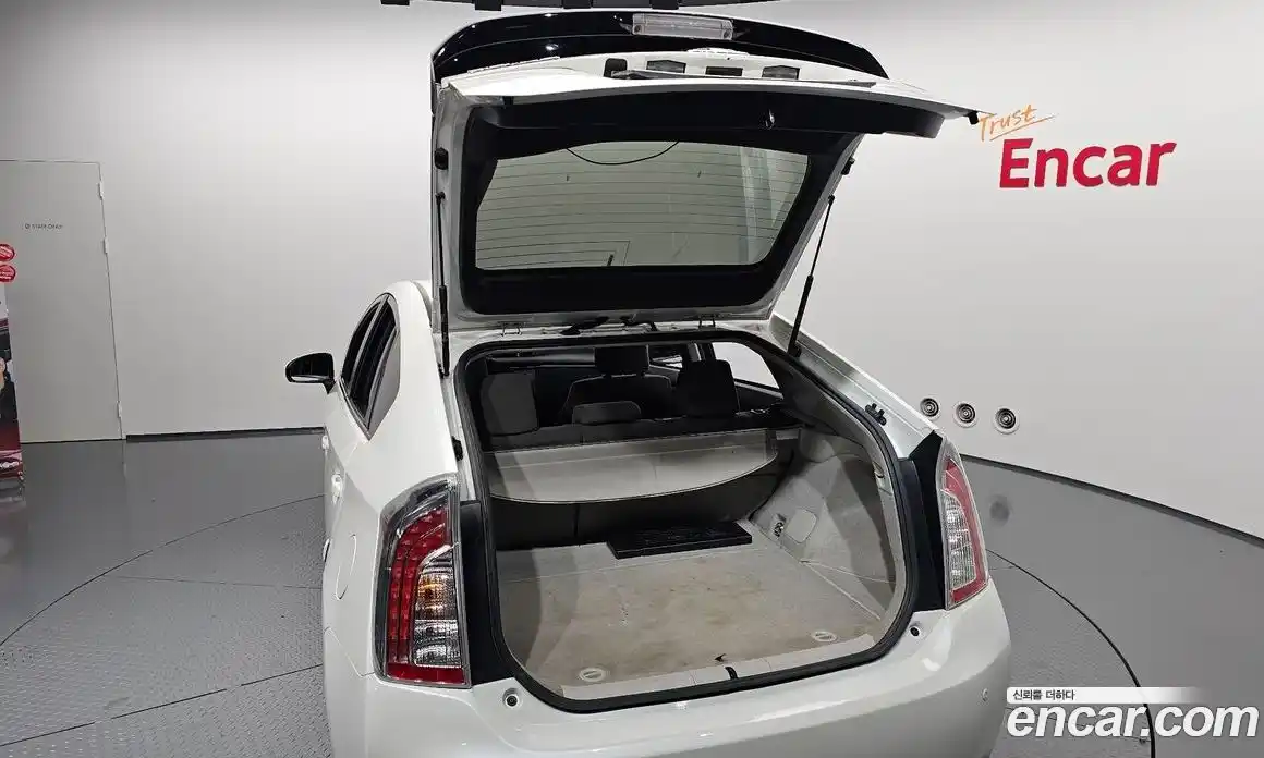 Toyota Prius 2015 1.8 гидро, фото 20