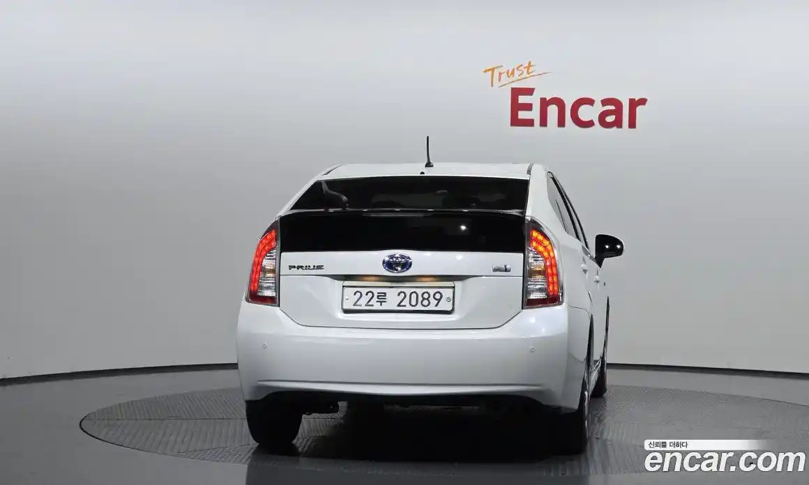 Toyota Prius 2015 1.8 гидро, фото 4