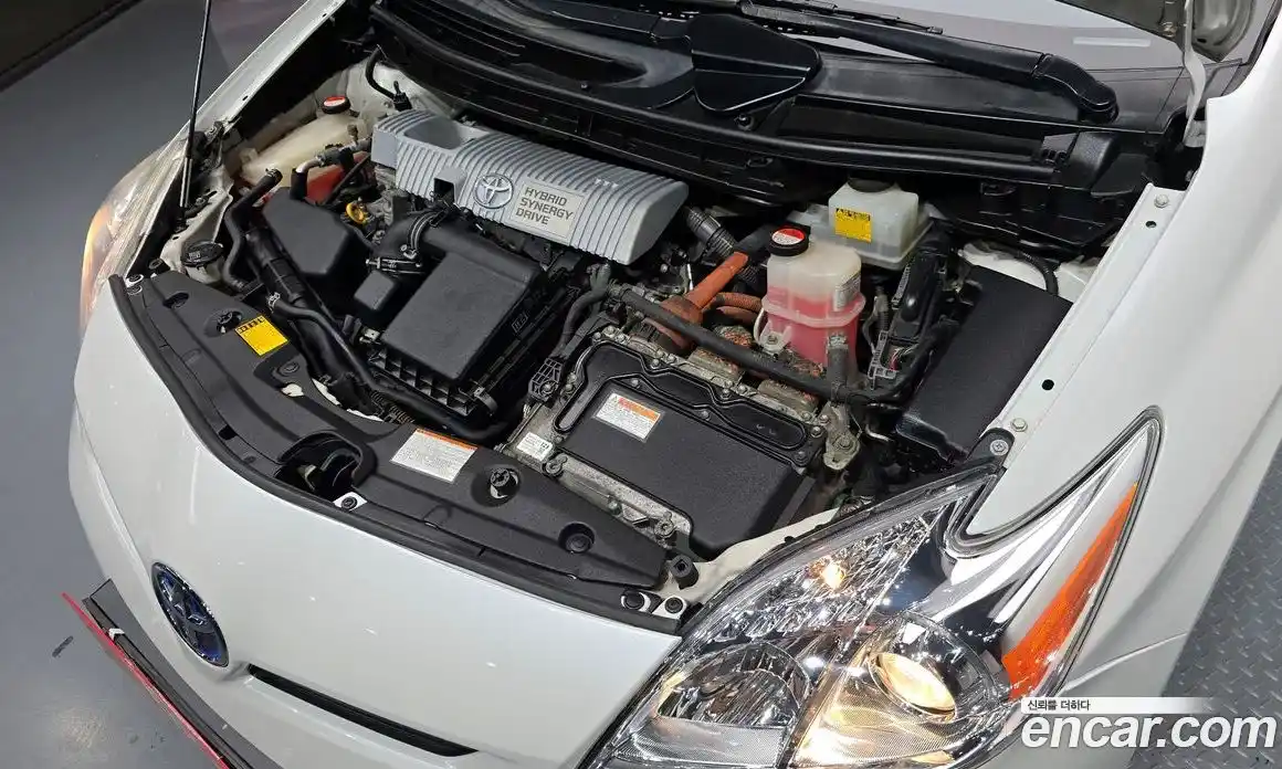 Toyota Prius 2015 1.8 гидро, фото 6