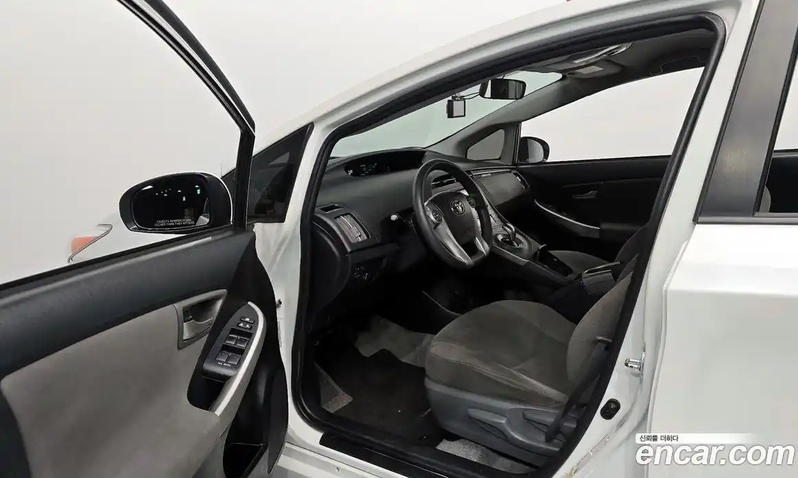 Toyota Prius 2015 1.8 гидро, фото 10