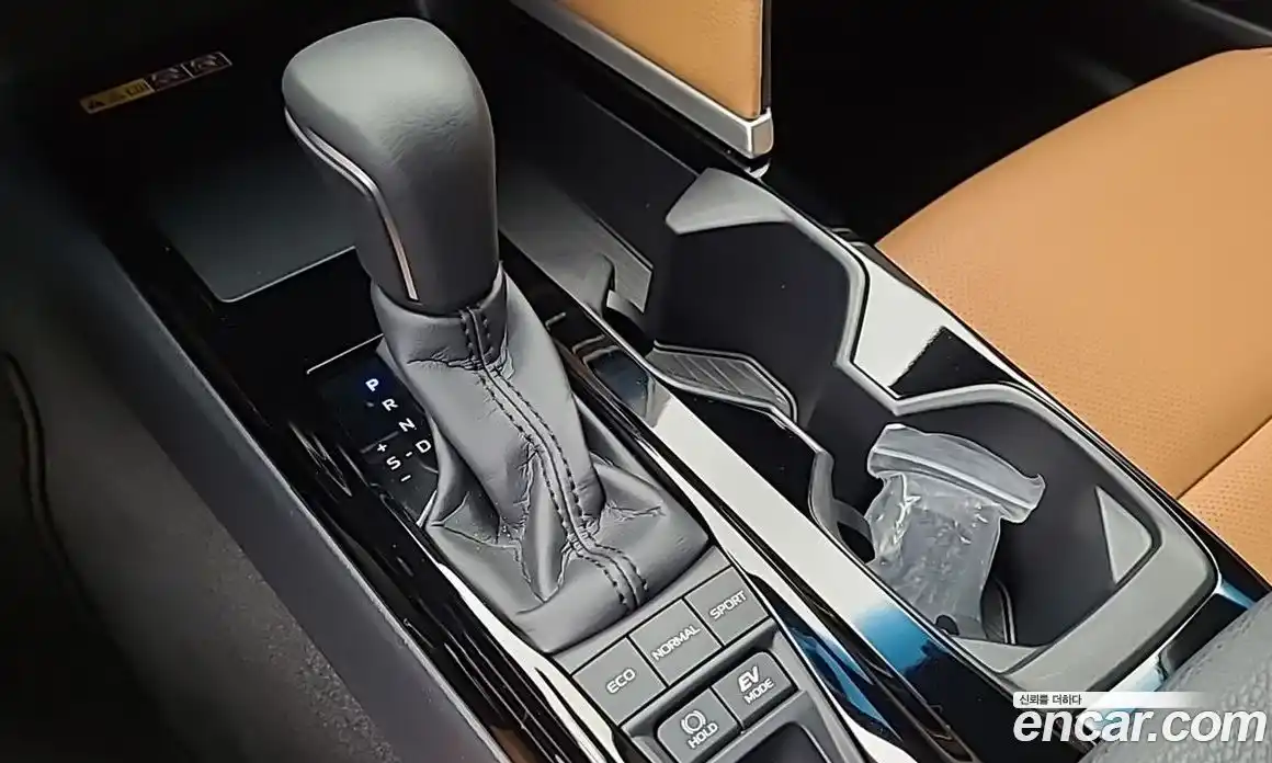 Toyota Camry 2025 2.5 гидро, фото 8