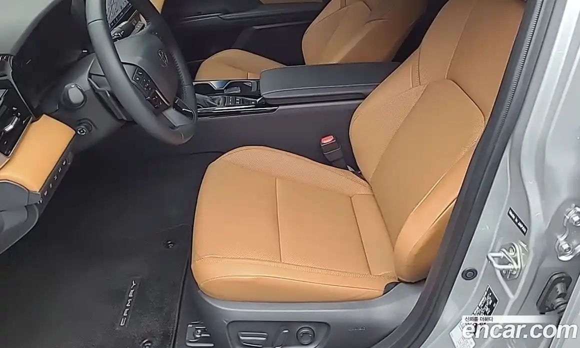 Toyota Camry 2025 2.5 гидро, фото 10