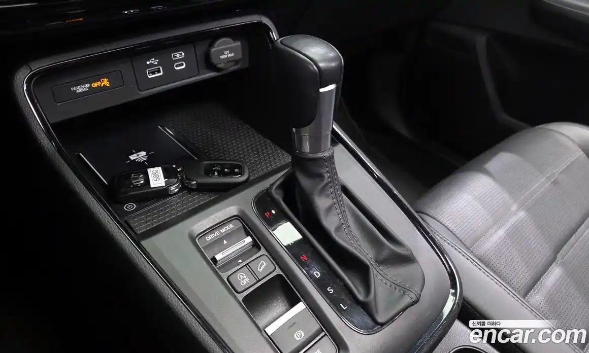 Honda CR-V 2023 1.5 автомат (гидро), фото 12