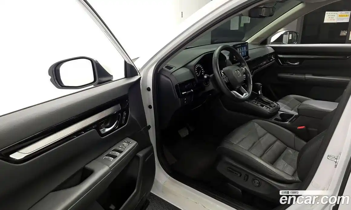 Honda CR-V 2023 1.5 автомат (гидро), фото 13