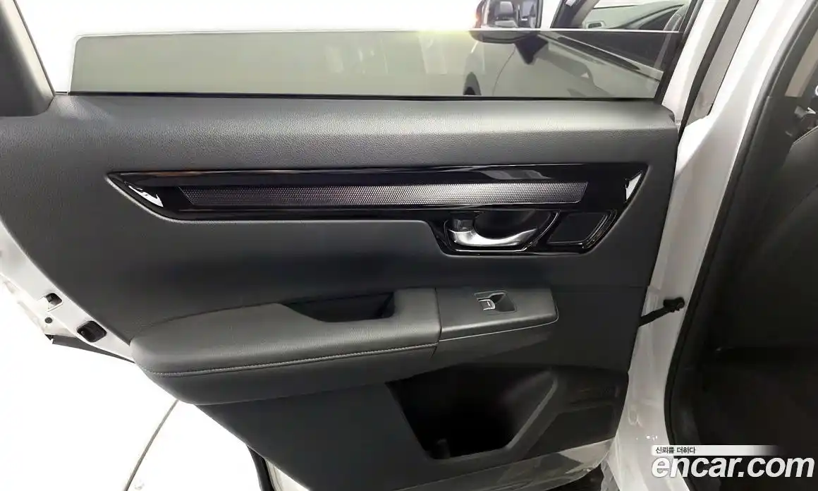 Honda CR-V 2023 1.5 автомат (гидро), фото 15