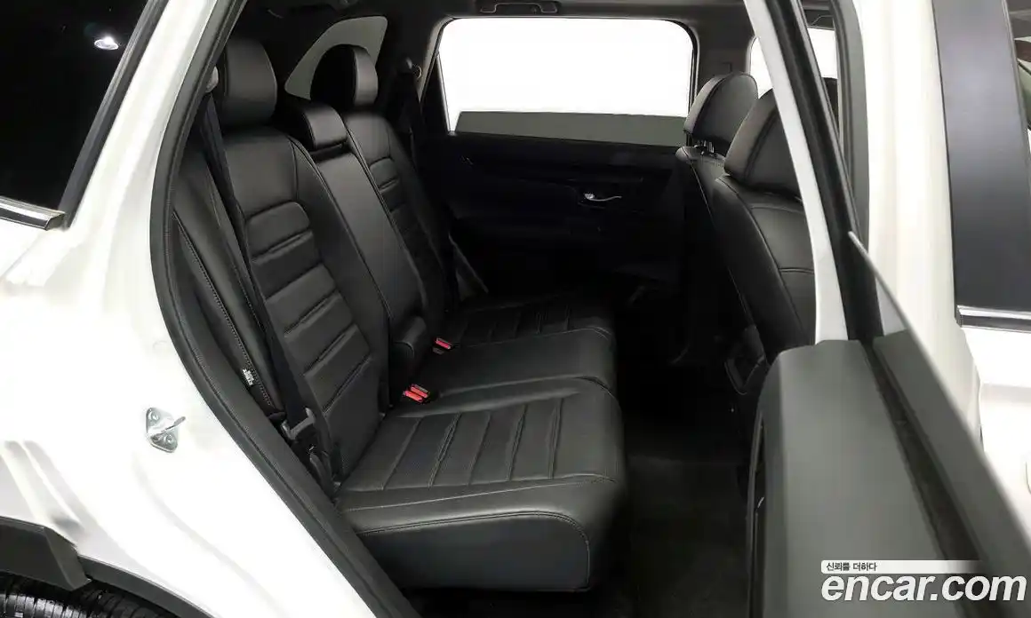 Honda CR-V 2023 1.5 автомат (гидро), фото 17
