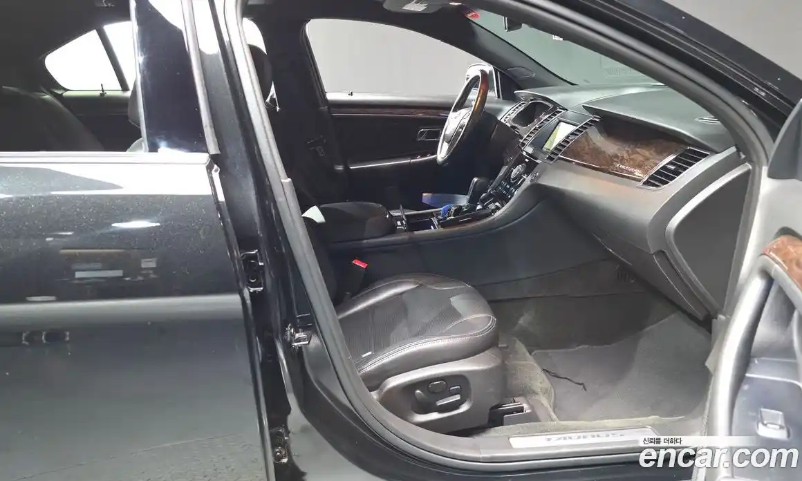 Ford Taurus 2015 2.0 автомат (гидро), фото 10