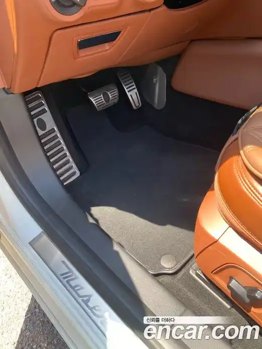 Maserati Quattroporte 2015 3.0 гидро, фото 13