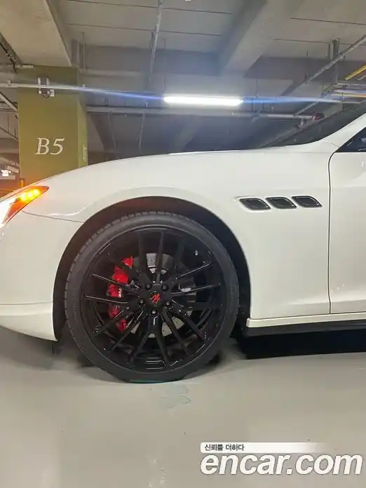 Maserati Quattroporte 2015 3.0 гидро, фото 18