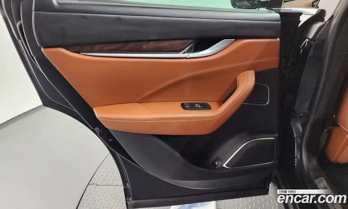 Maserati Levante 2017 3.0 гидро, фото 15