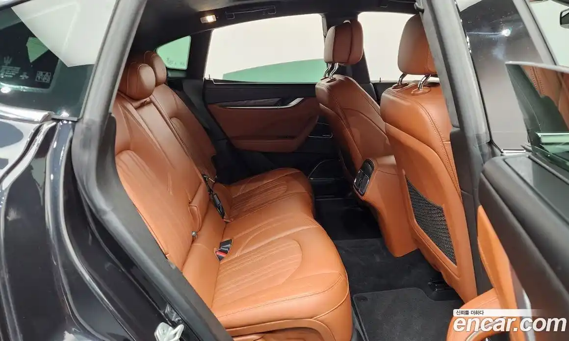 Maserati Levante 2017 3.0 гидро, фото 17