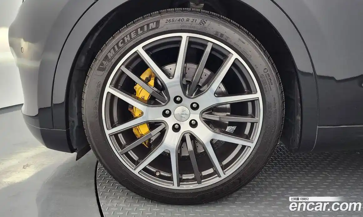 Maserati Levante 2017 3.0 гидро, фото 5