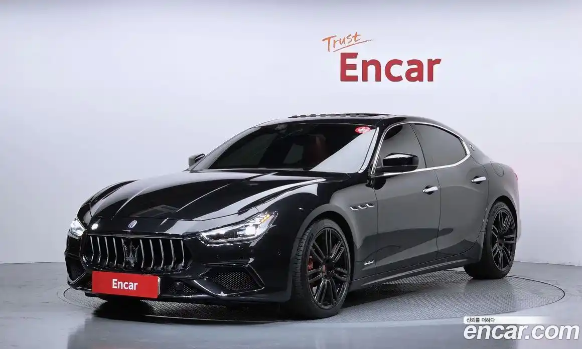Maserati Ghibli 2019 3.0 гидро, фото 1