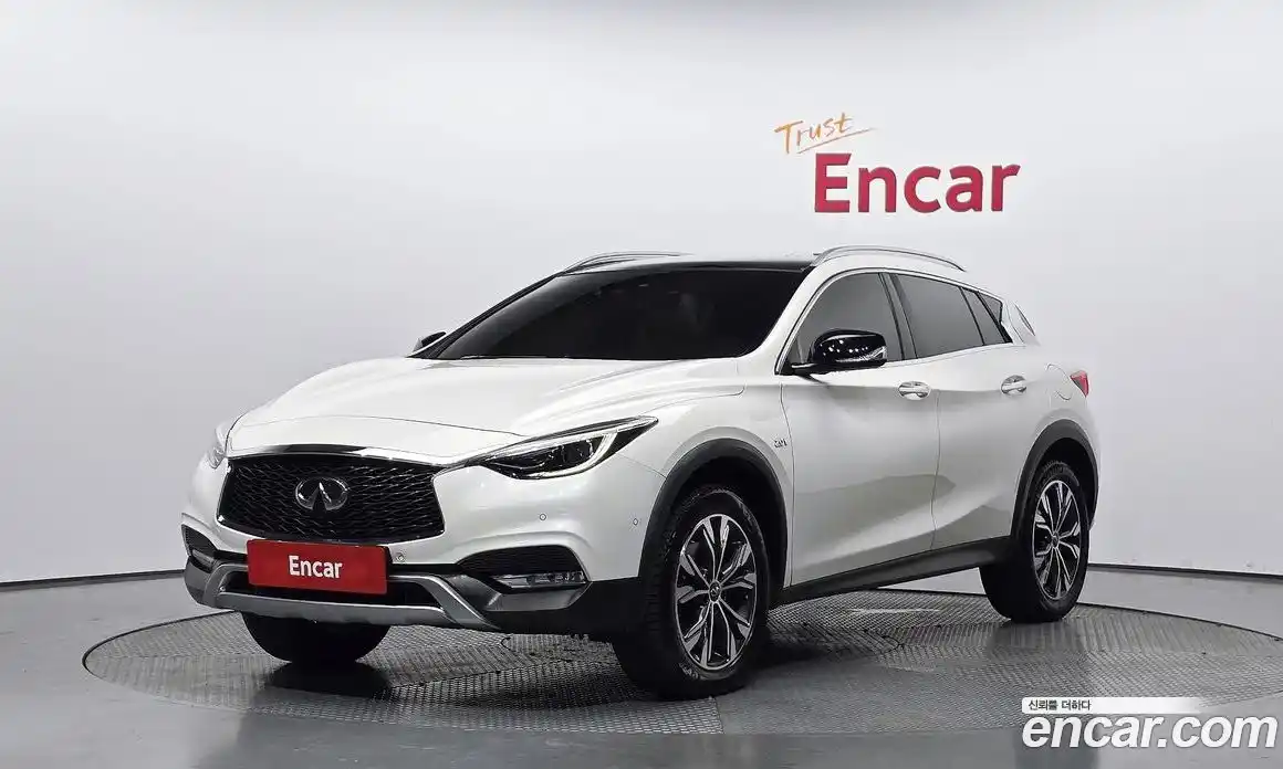 Infiniti QX30 2019 2.0 гидро, фото 1