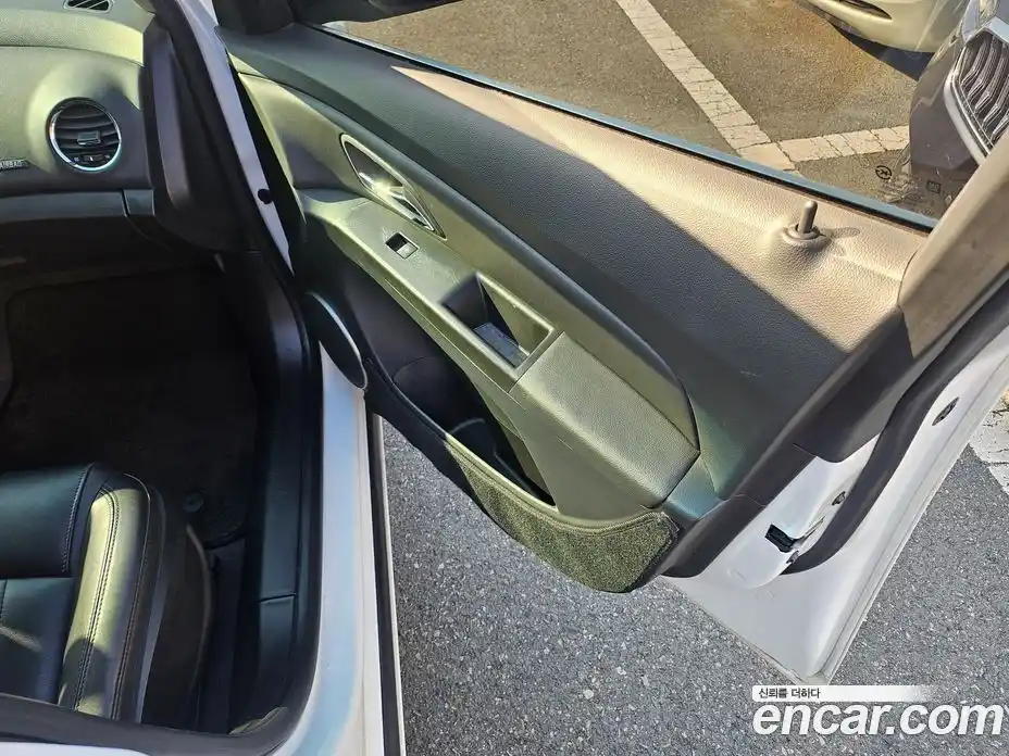 Chevrolet Cruze 2011 1.8 автомат (гидро), фото 19
