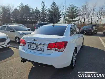 Chevrolet Cruze 2011 1.8 автомат (гидро), миниатюра 3