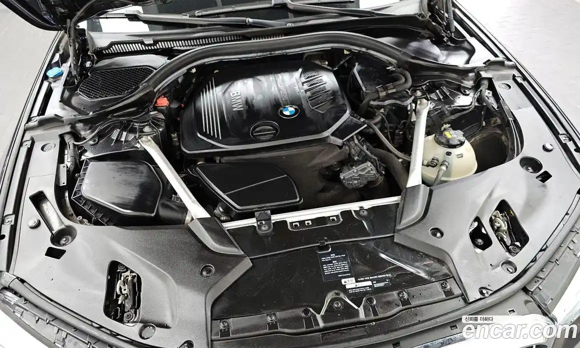 BMW 5 серия 2018 2.0 автомат (гидро), фото 6