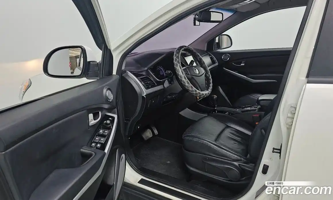 SsangYong Korando 2014 2.0 автомат (гидро), фото 10