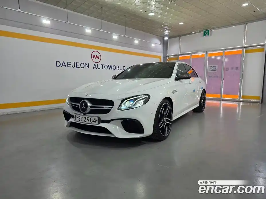Mercedes-Benz E-Class 2019 4.0 гидро, фото 1 Mercedes-Benz E-Class 2019 4.0 гидро, фото 1