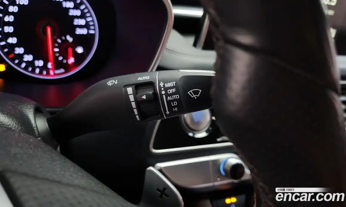 Genesis G70 2019 2.0 автомат (гидро), фото 28
